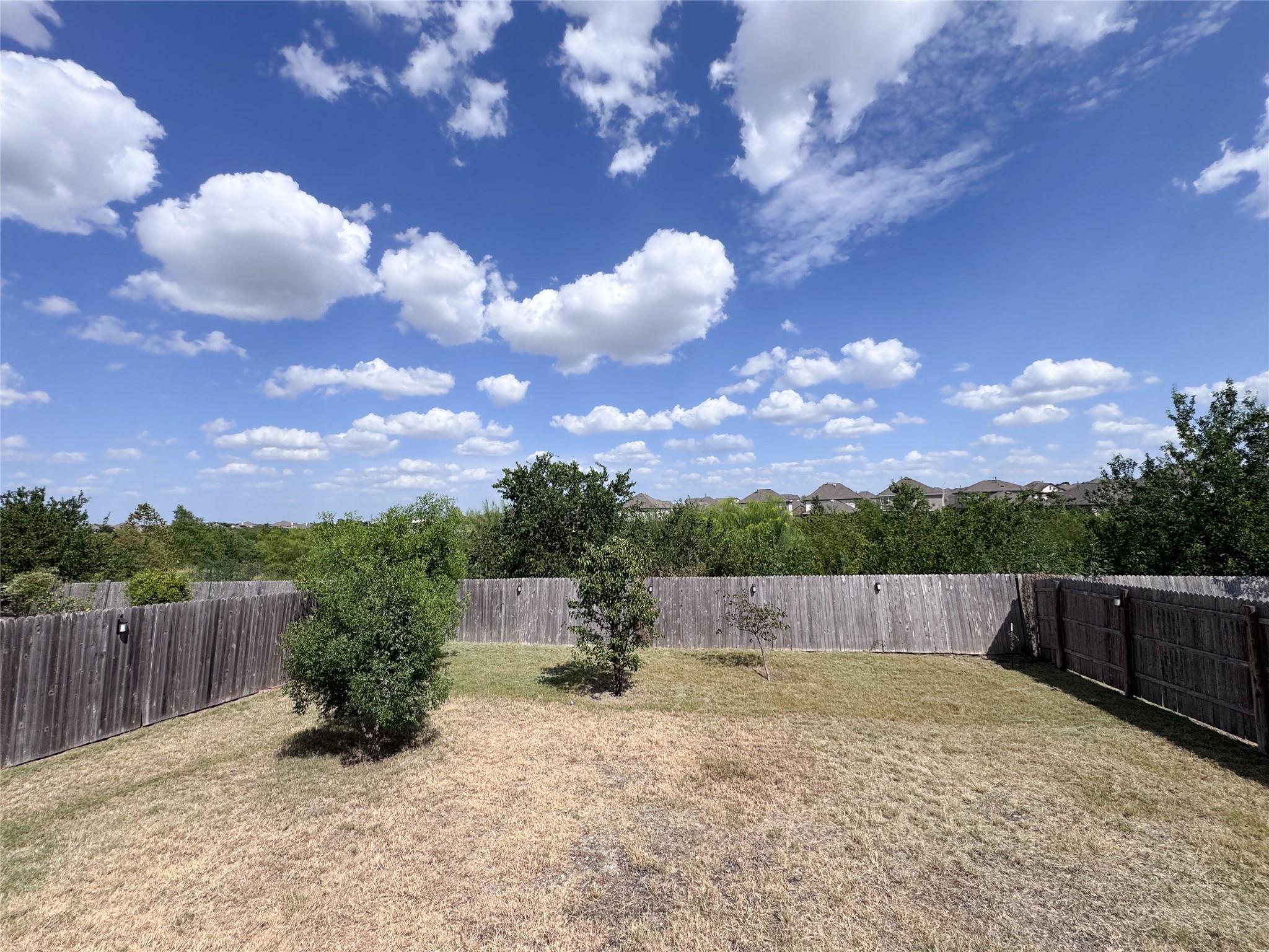 11905 Reindeer Dr Property Photo 18