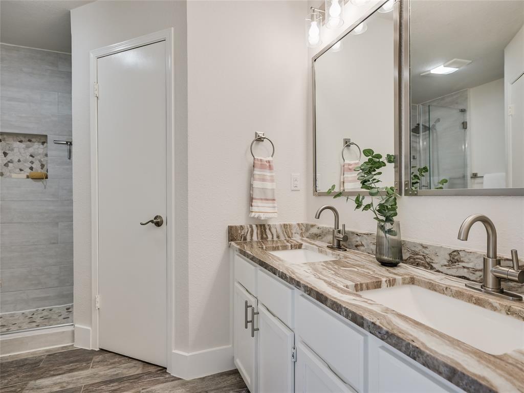 1803 Primrose Trl Property Photo 5