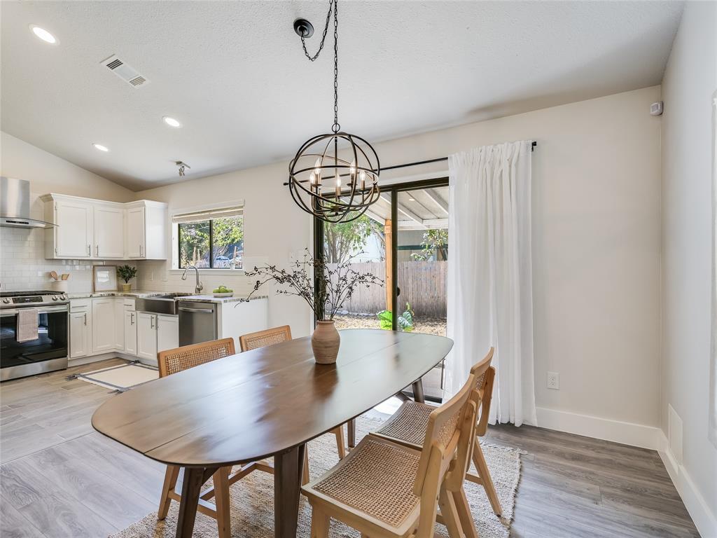 1803 Primrose Trl Property Photo 10