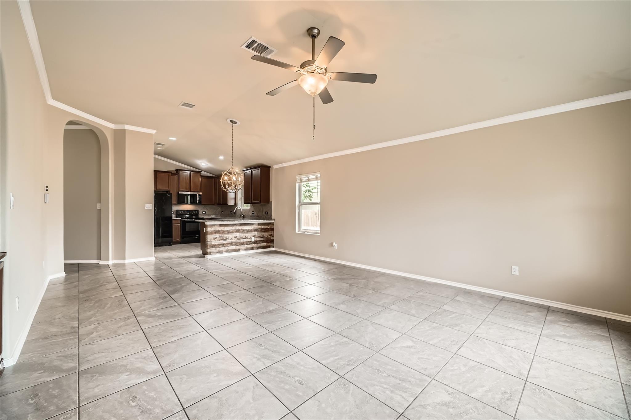 19308 Nicole Ln Property Photo 8