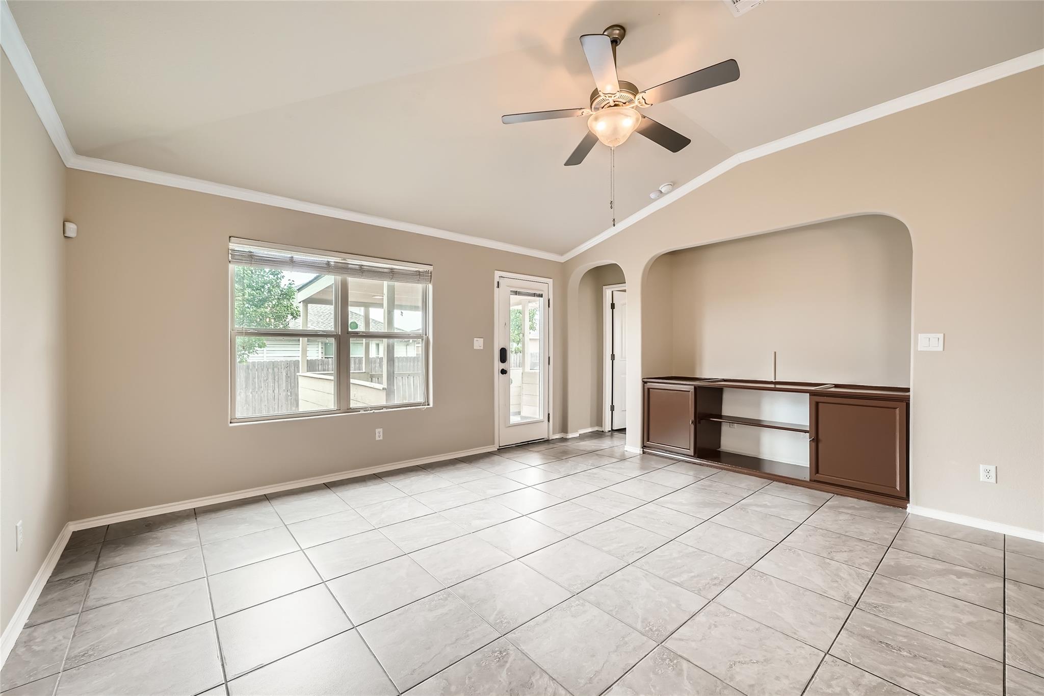 19308 Nicole Ln Property Photo 10