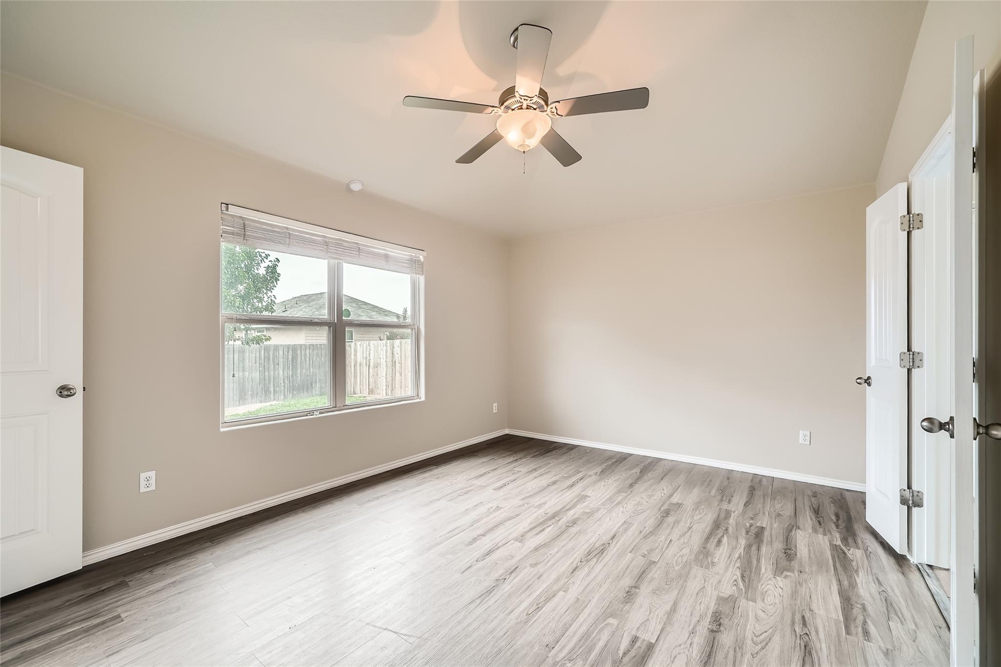 19308 Nicole Ln Property Photo 22