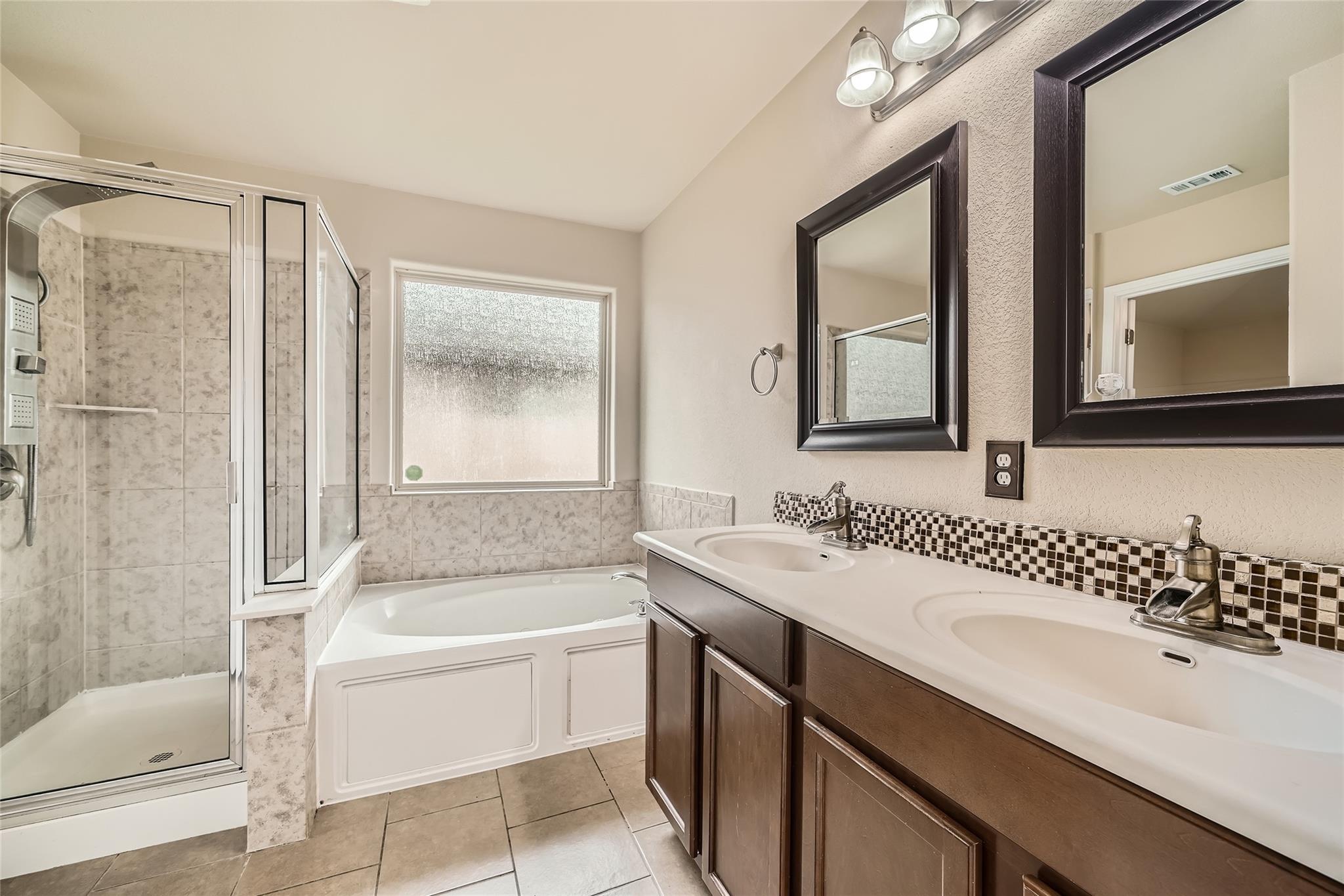 19308 Nicole Ln Property Photo 25