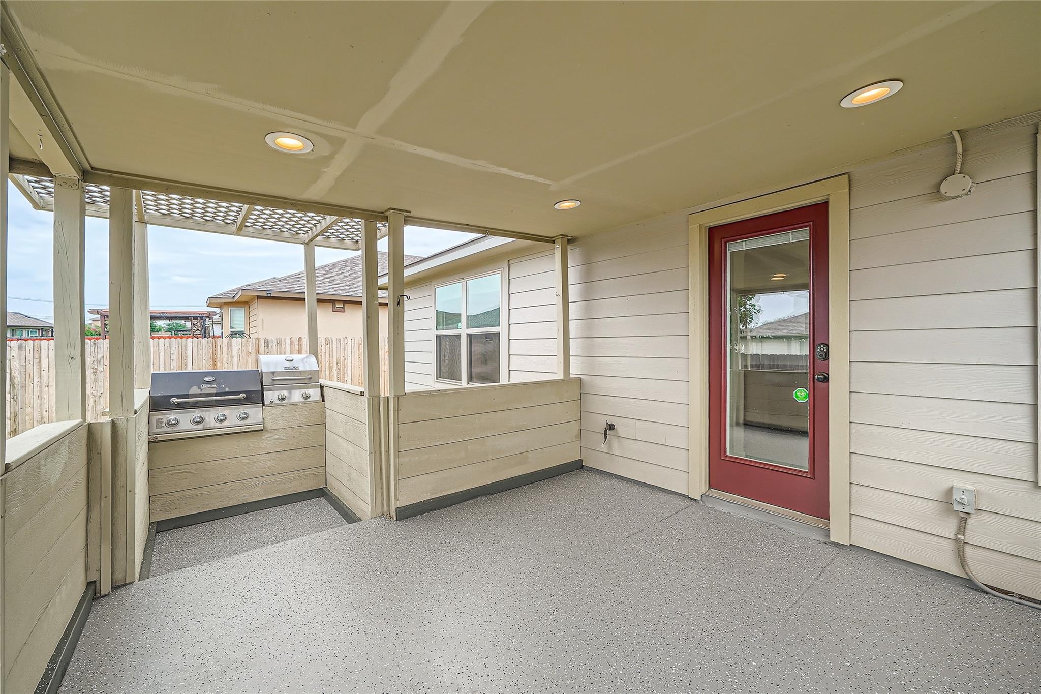 19308 Nicole Ln Property Photo 32