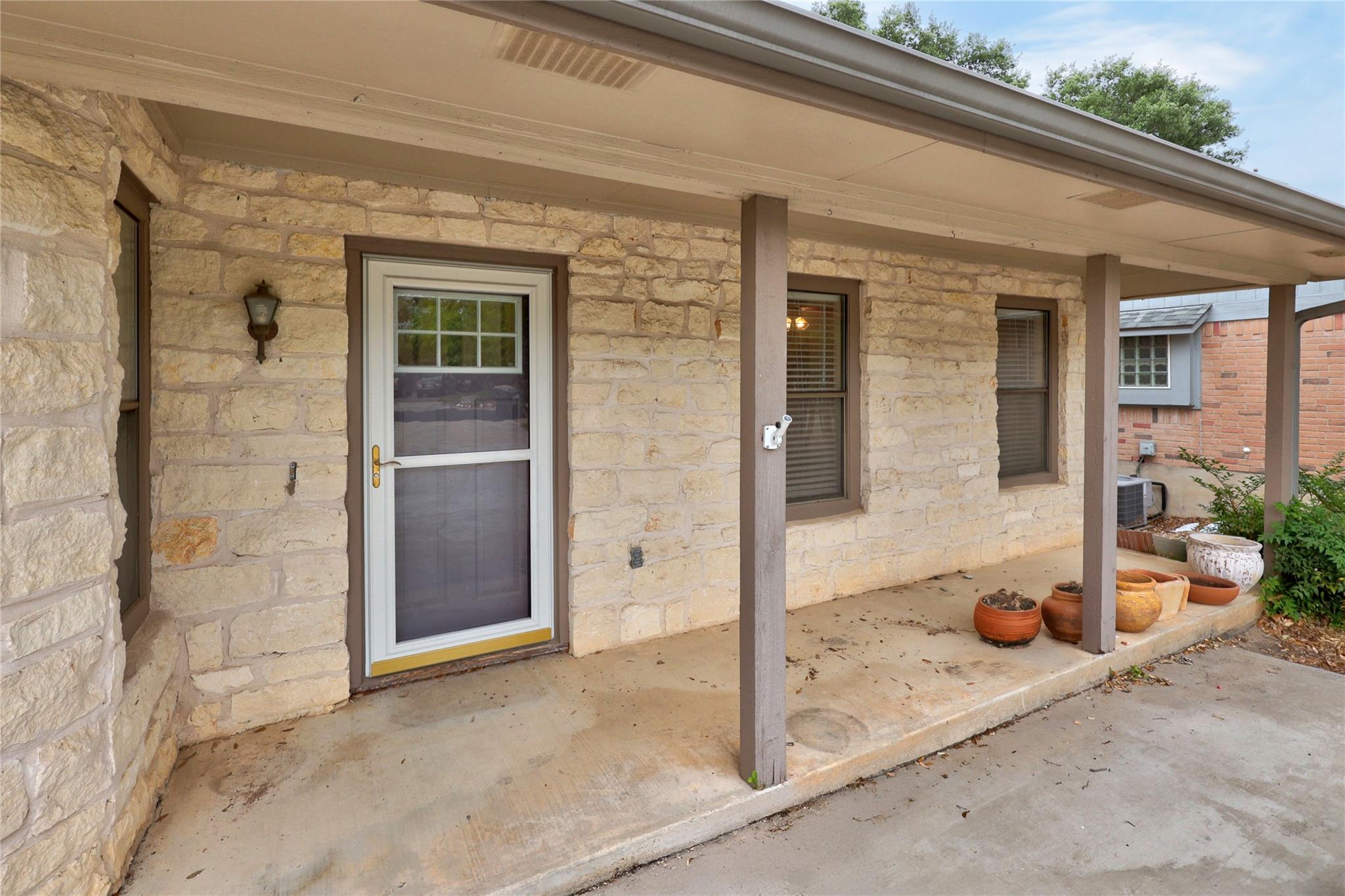 612 Tumlinson Fort Dr Property Photo 4