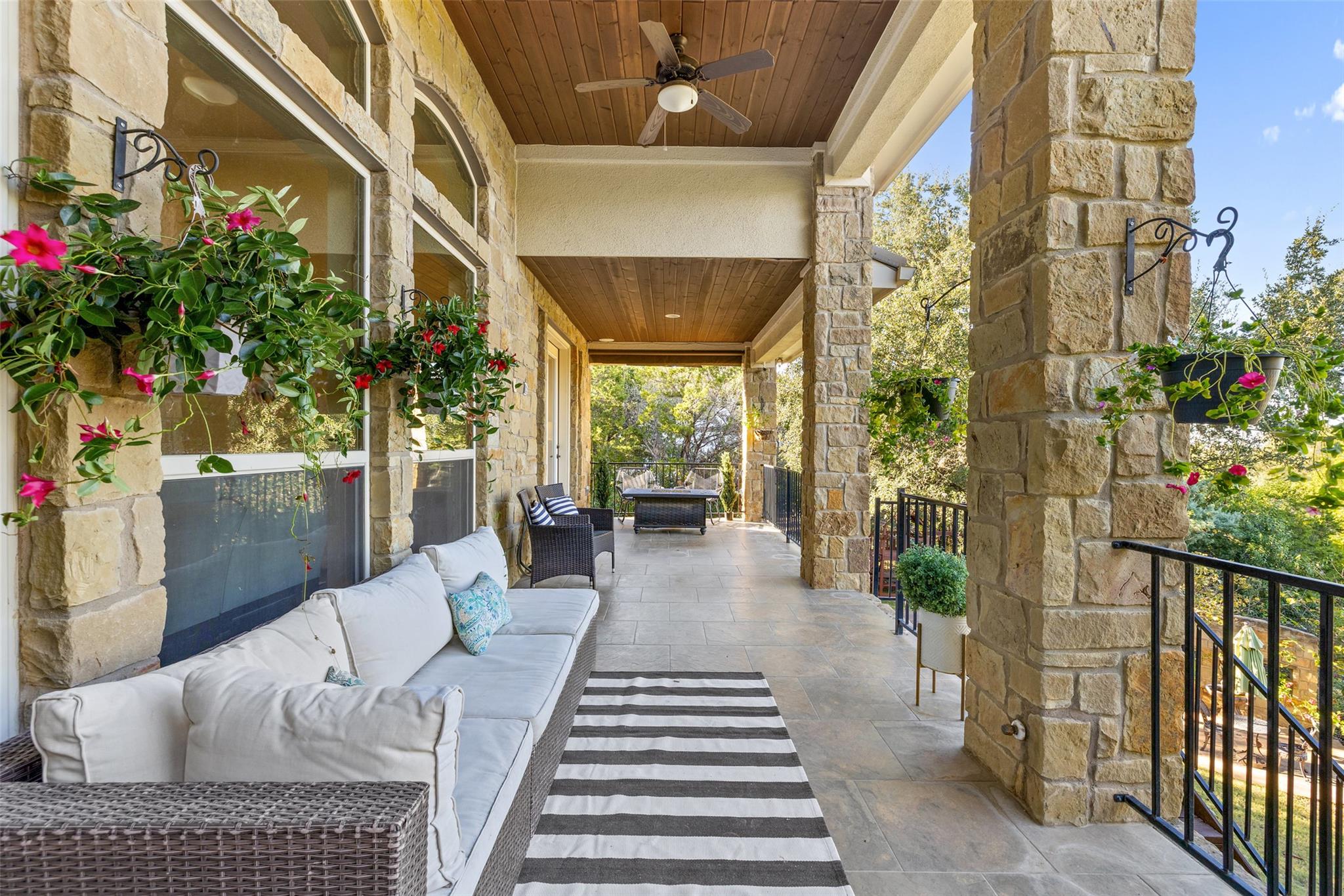 407 Bella Montagna Cir Property Photo 14