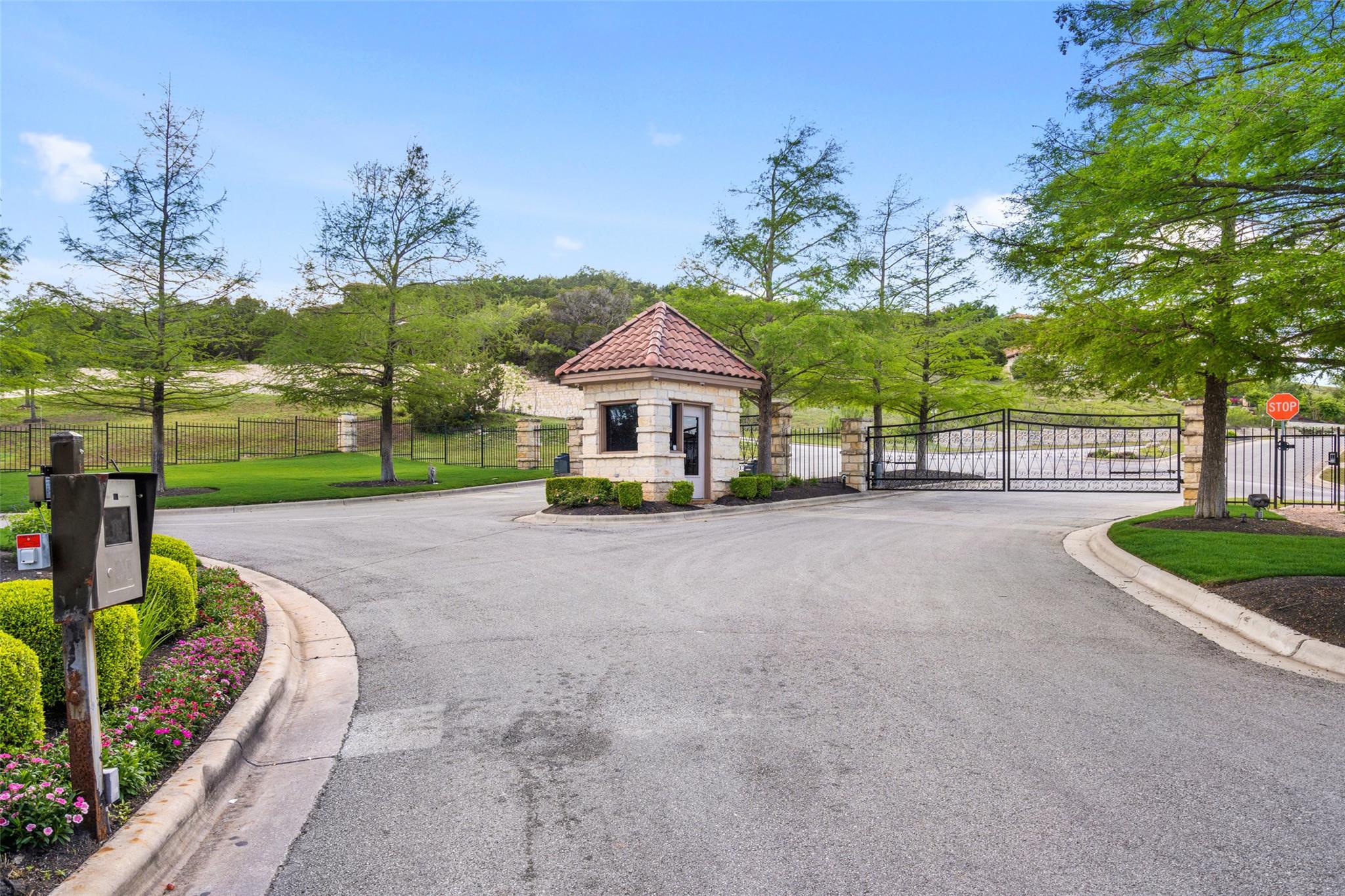 407 Bella Montagna Cir Property Photo 40