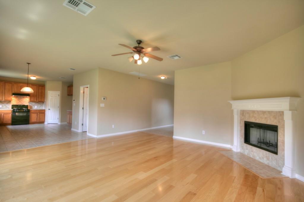 9624 Castle Pines Dr Property Photo 5