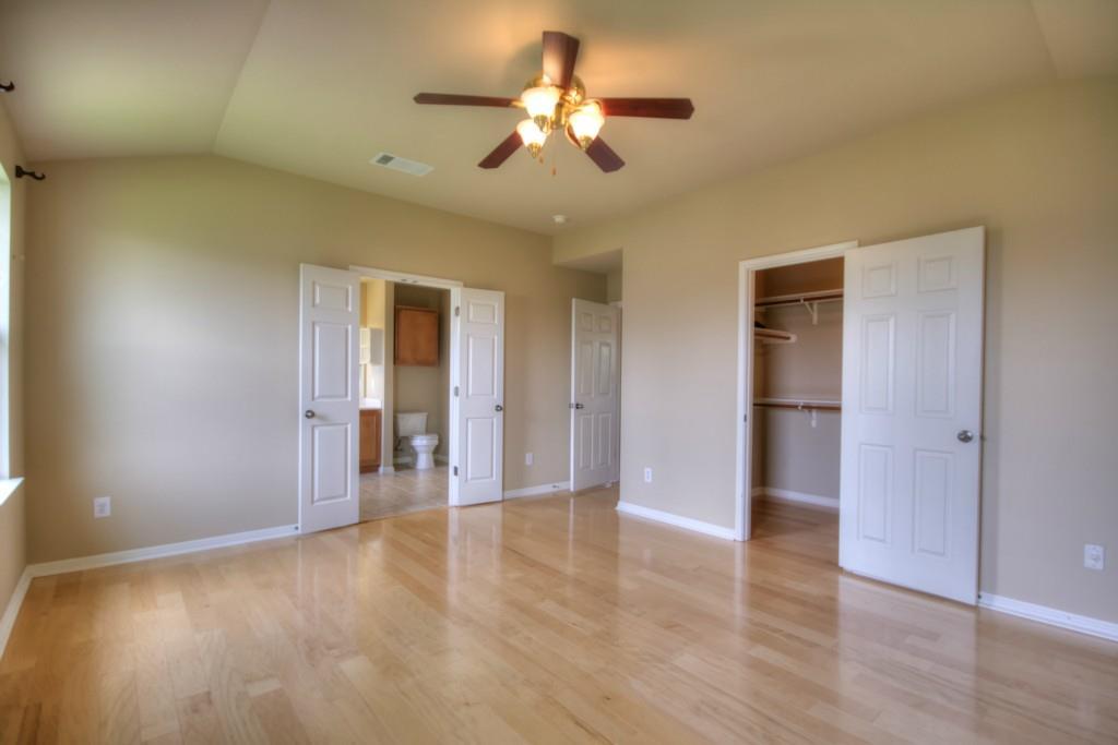 9624 Castle Pines Dr Property Photo 9