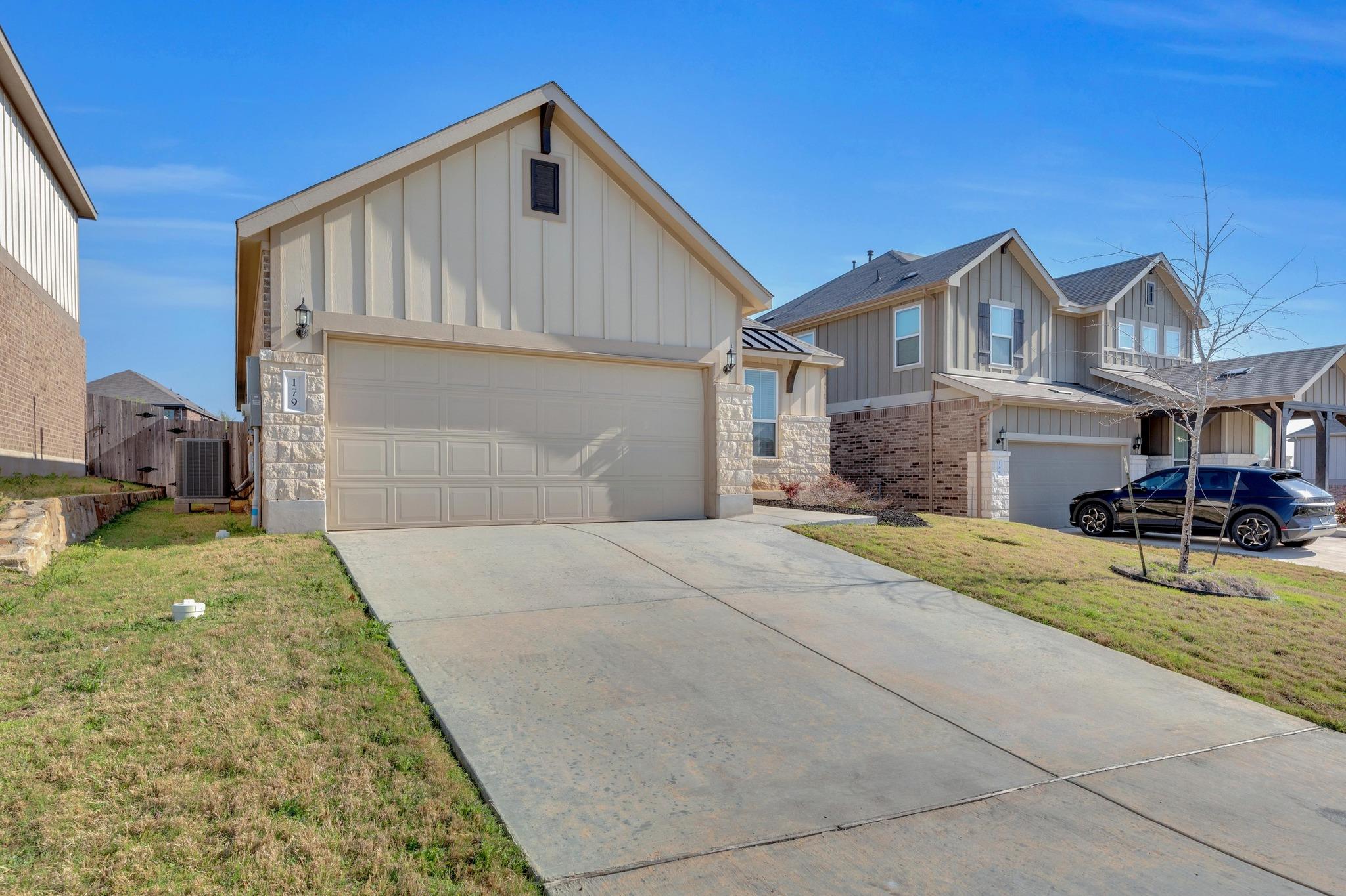 179 Purple Heart Dr Property Photo 1