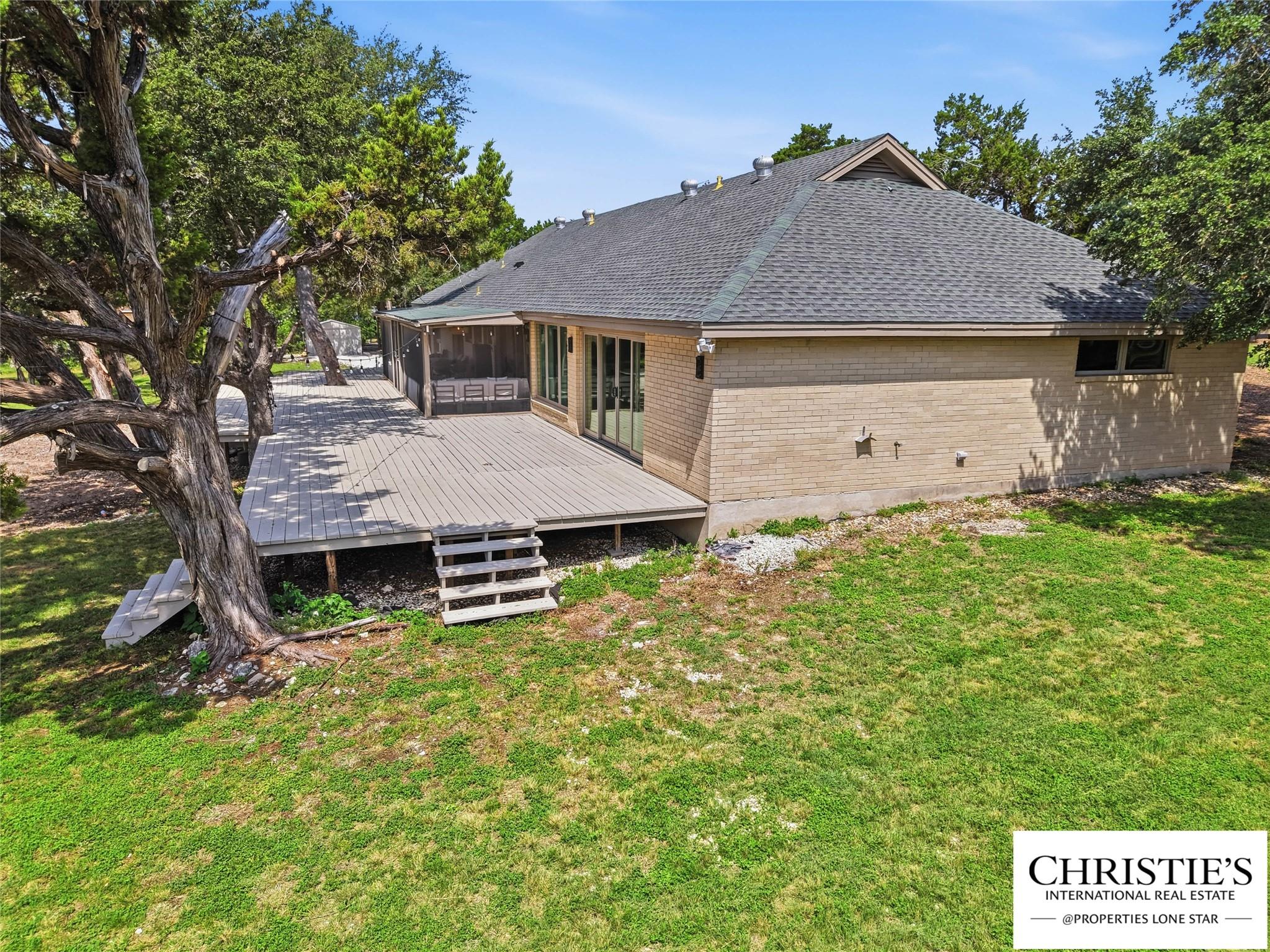 8901 Grandview Dr Property Photo 32