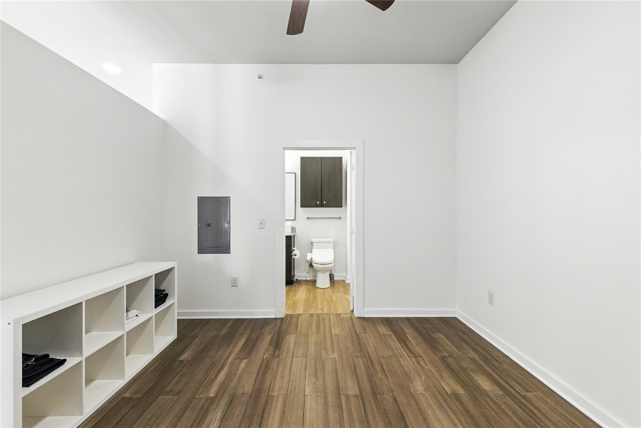 1900 Barton Springs Rd #2003 Property Photo 9