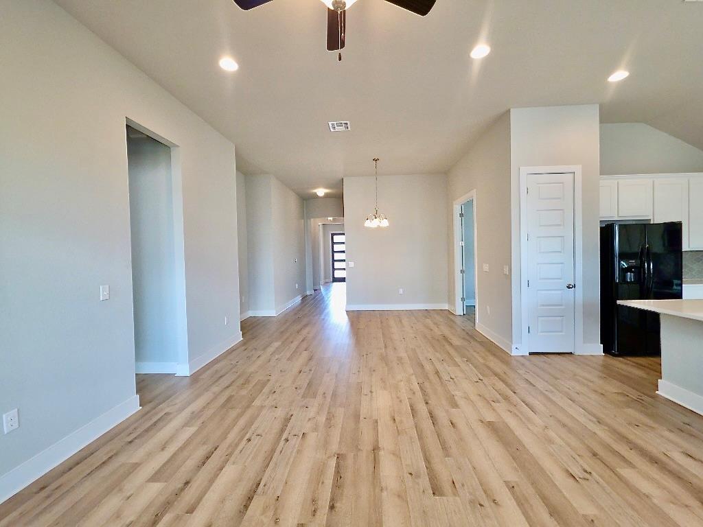 16520 Summery St Property Photo 4