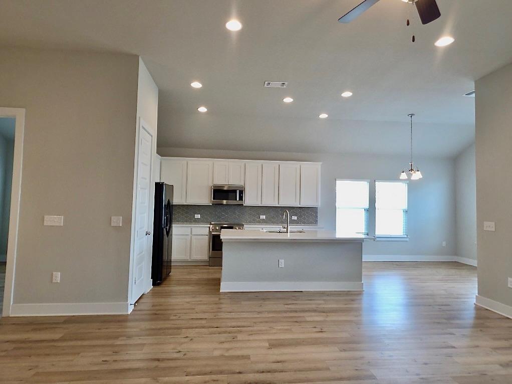 16520 Summery St Property Photo 6