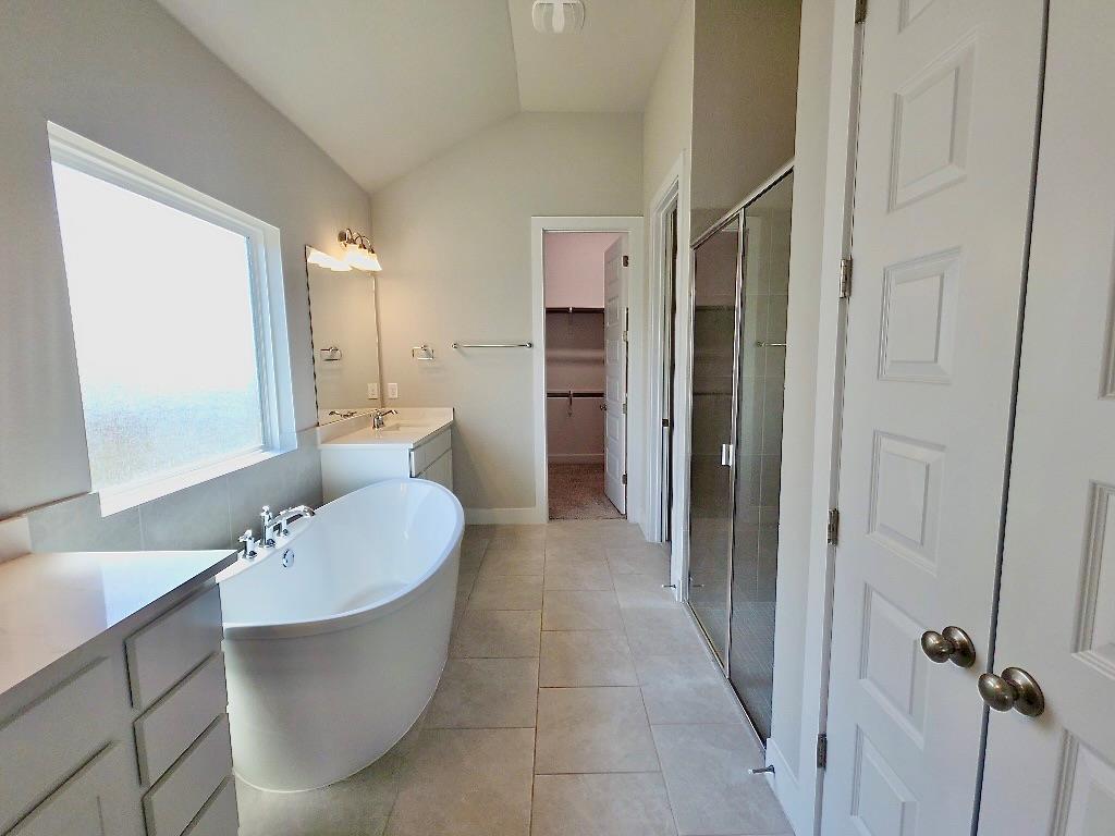 16520 Summery St Property Photo 14
