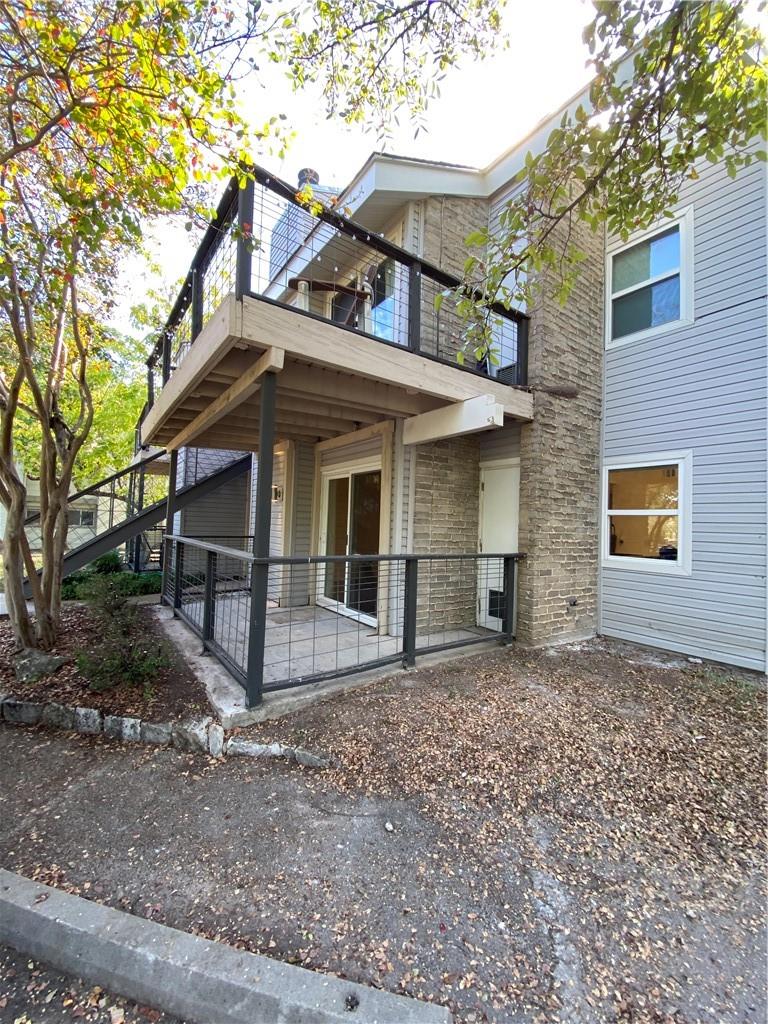 2119 Oxford Ave #b Property Photo 6