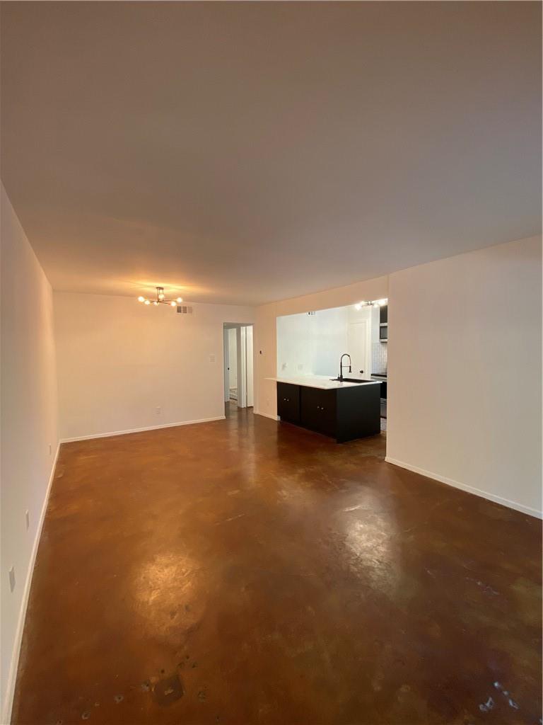 2119 Oxford Ave #b Property Photo 7