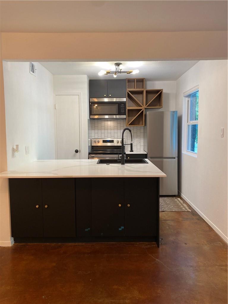 2119 Oxford Ave #b Property Photo 8