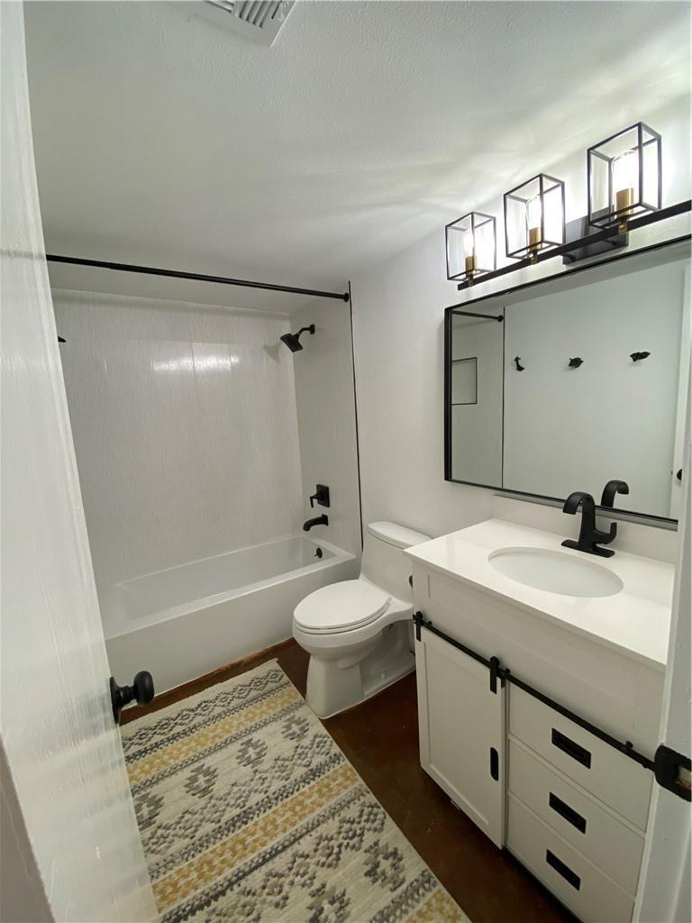 2119 Oxford Ave #b Property Photo 14