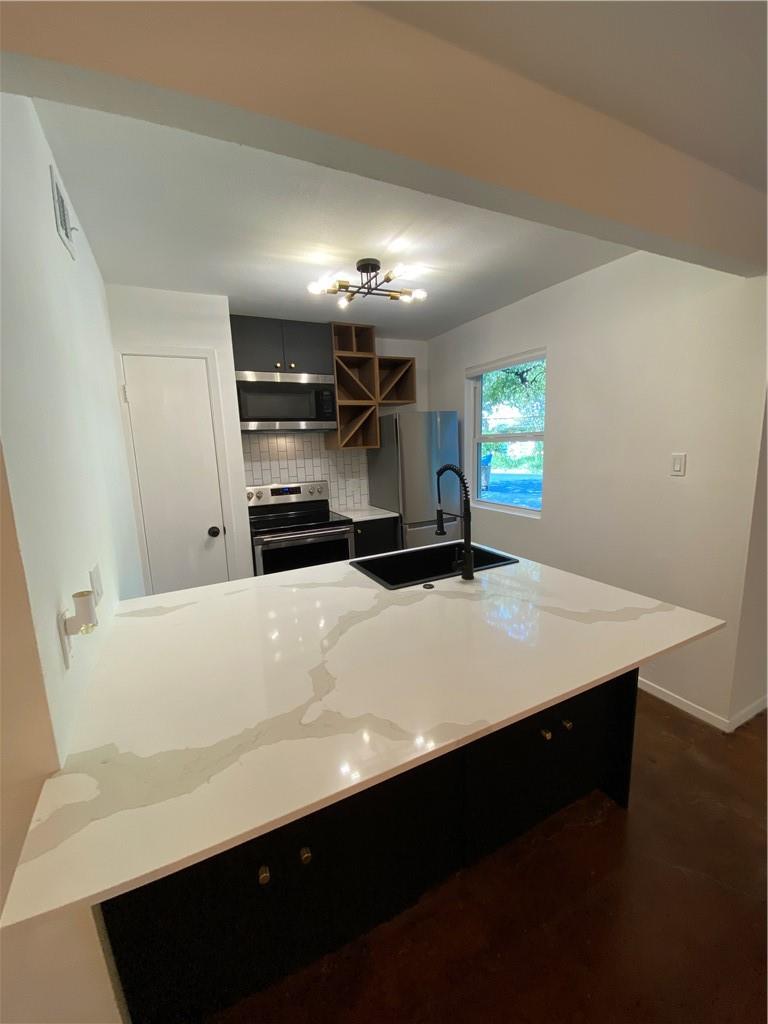 2119 Oxford Ave #b Property Photo 23
