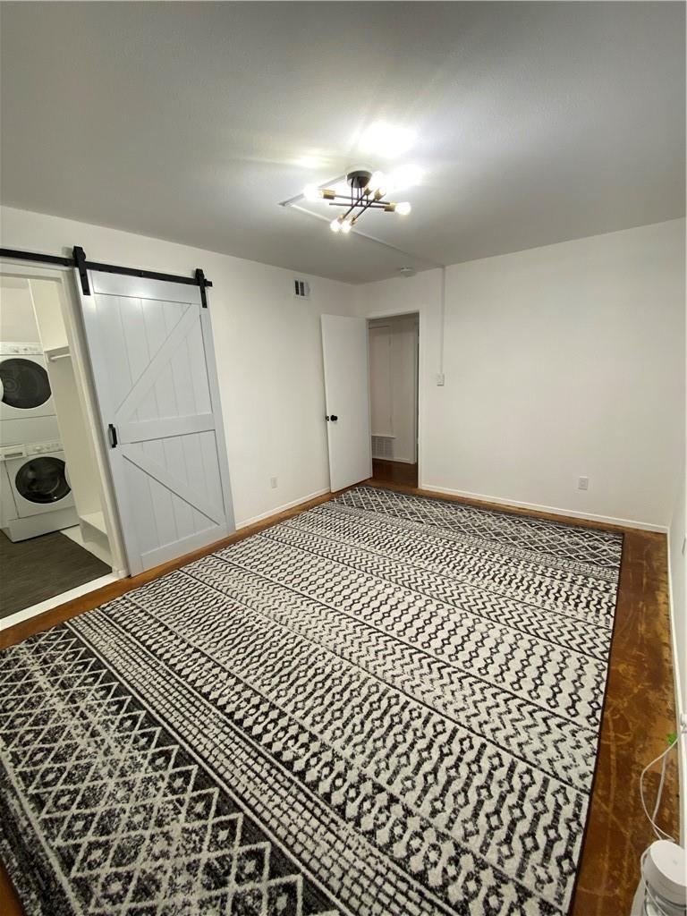 2119 Oxford Ave #b Property Photo 24