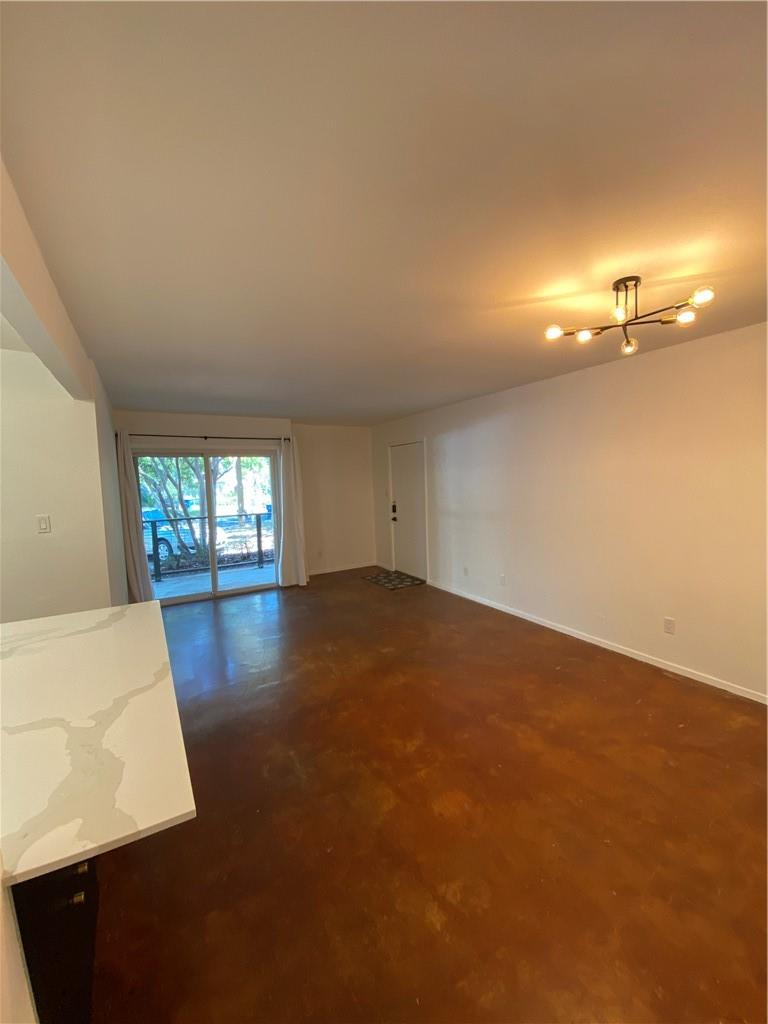 2119 Oxford Ave #b Property Photo 27