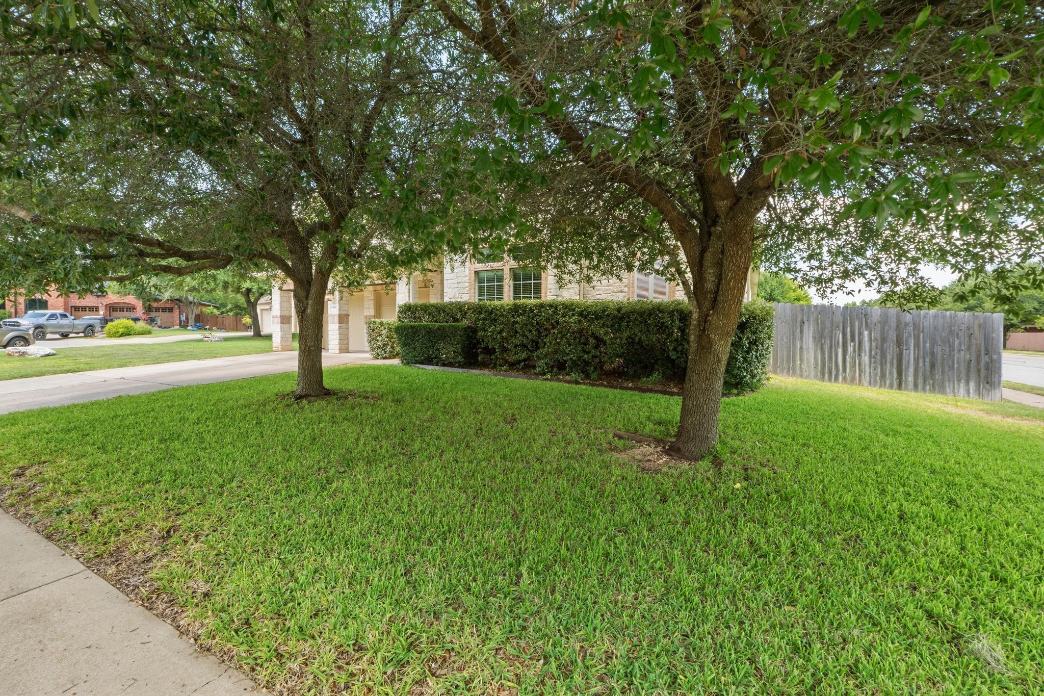 1301 David Cv Property Photo 4