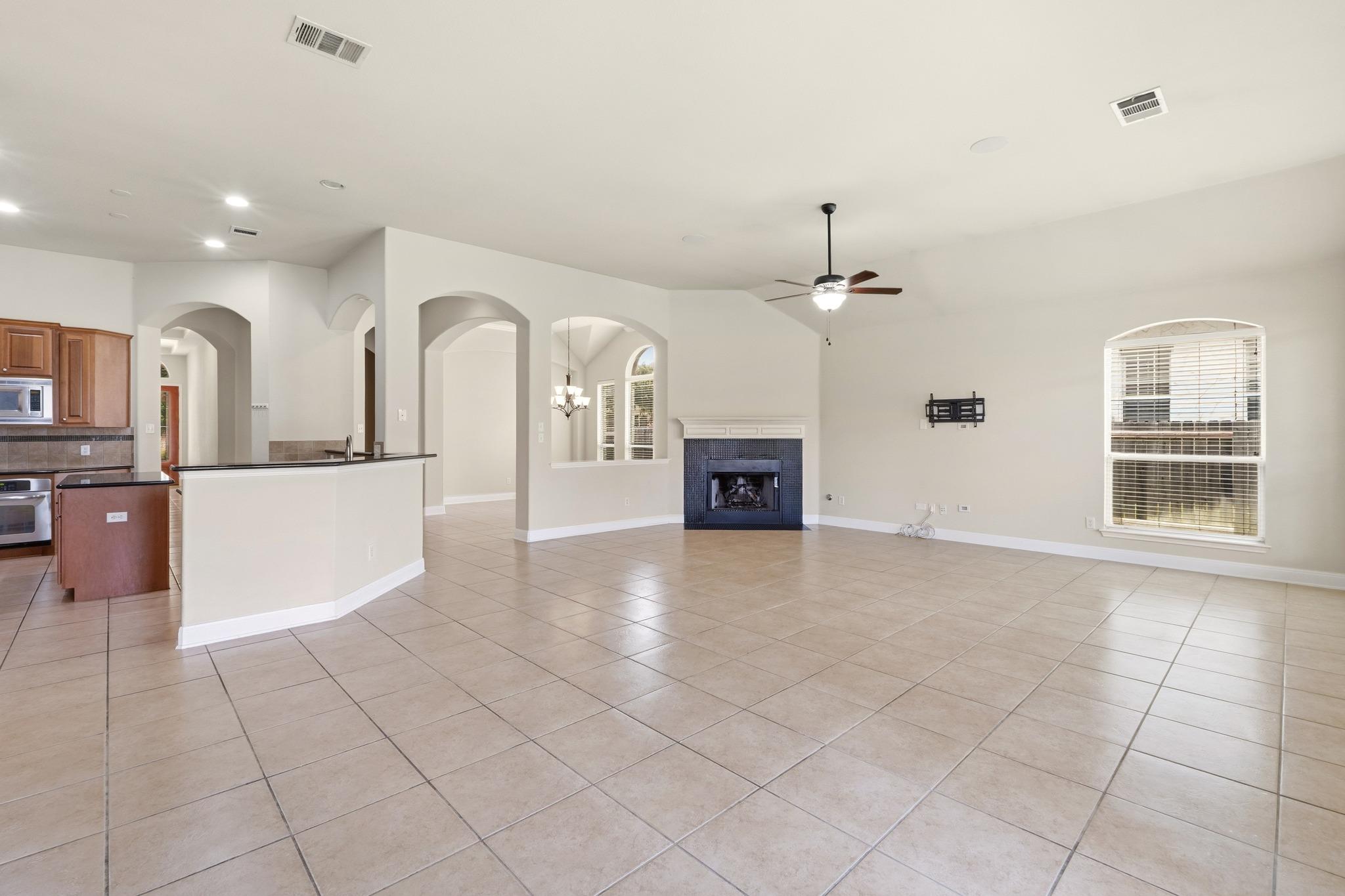 1301 David Cv Property Photo 9