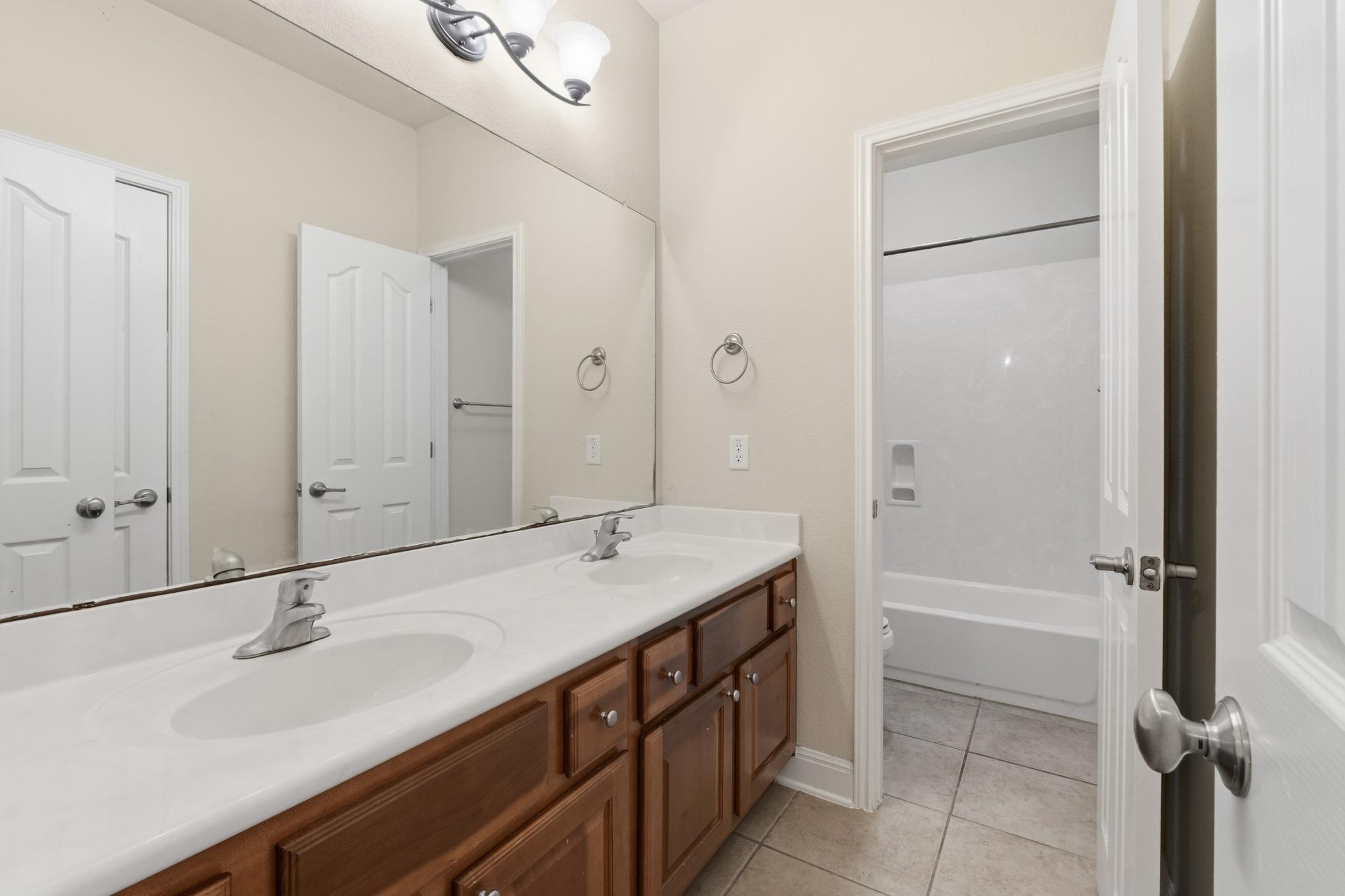 1301 David Cv Property Photo 27