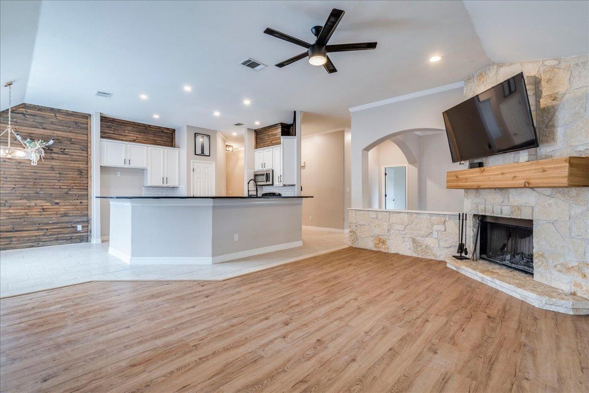 1326 Star Mdw Property Photo 11