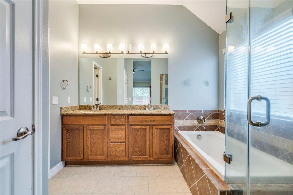 1326 Star Mdw Property Photo 18