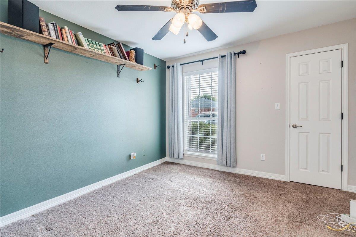 1326 Star Mdw Property Photo 20