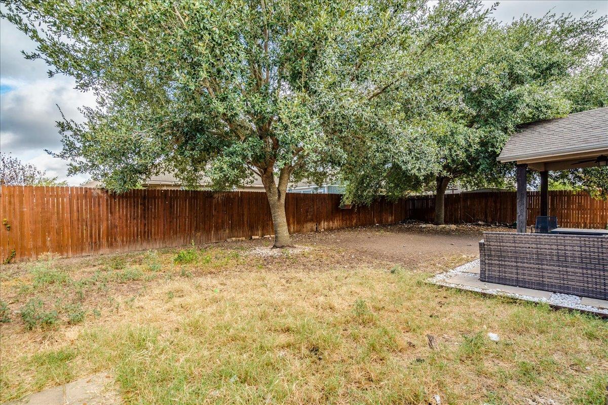 1326 Star Mdw Property Photo 29