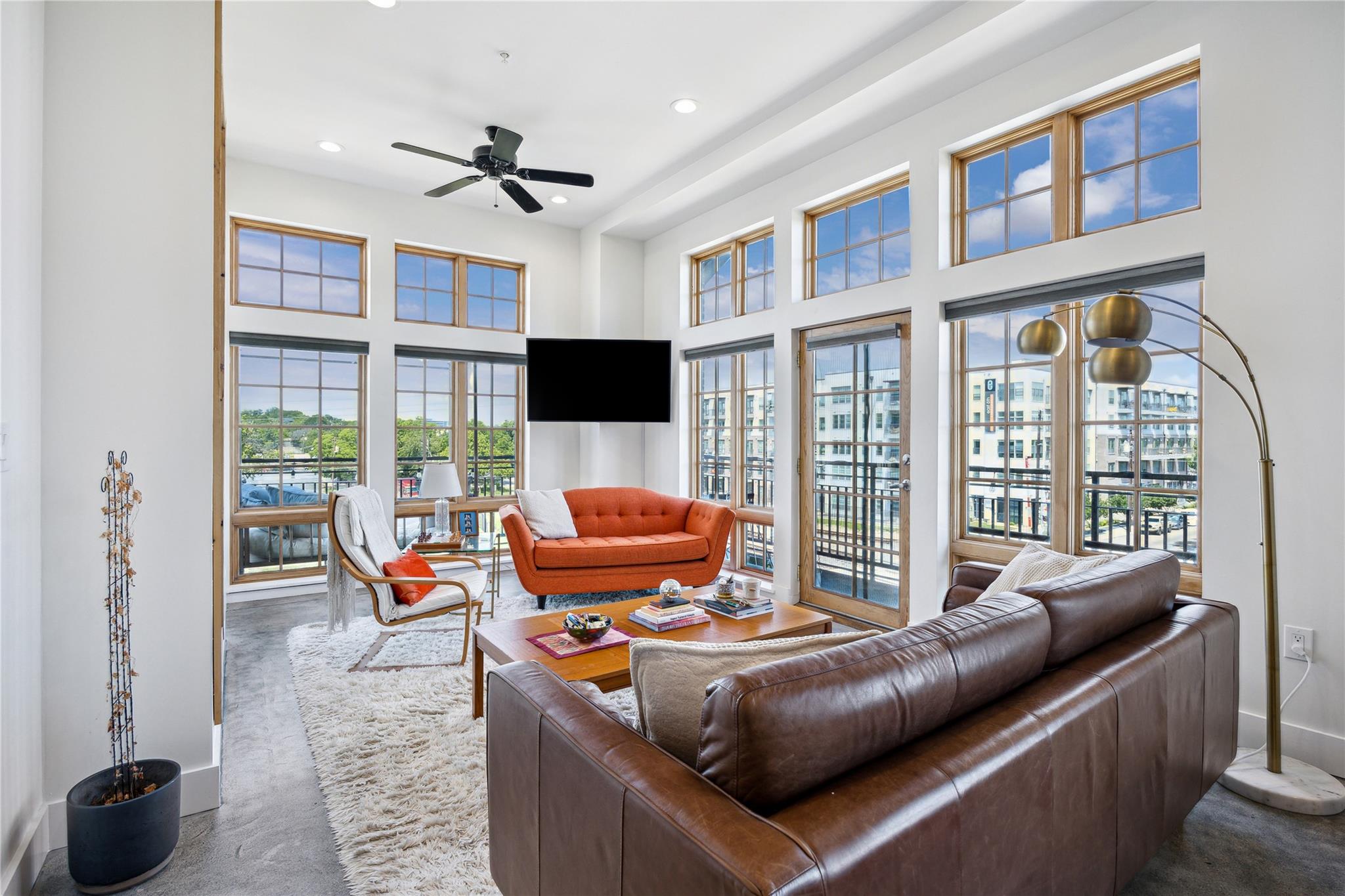 9761097 Property Photo 4
