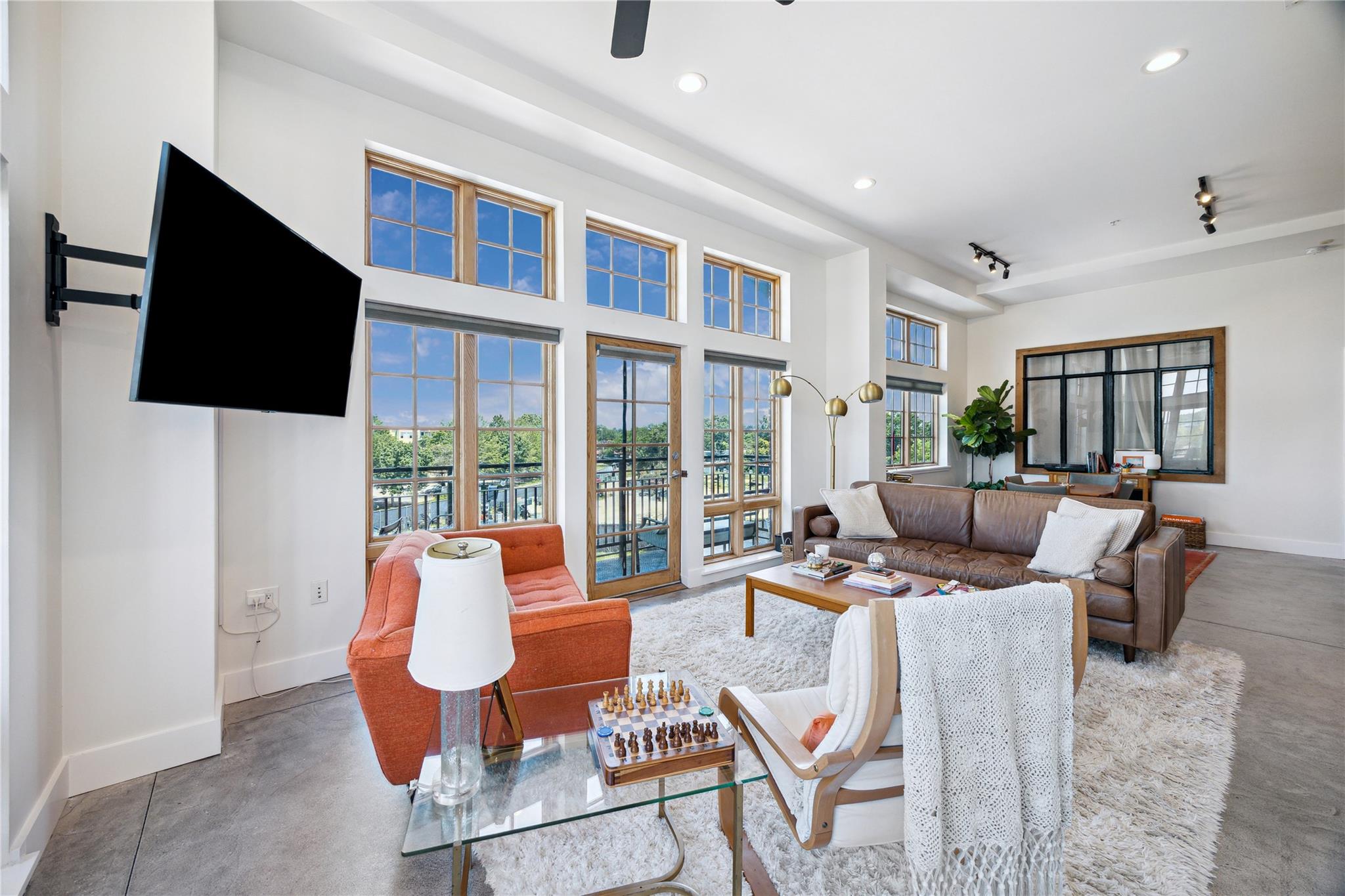 9761097 Property Photo 5