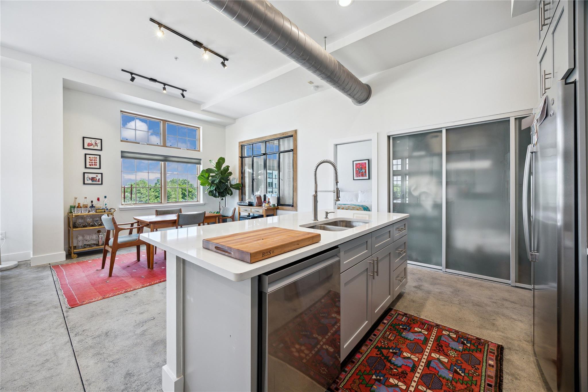 9761097 Property Photo 12