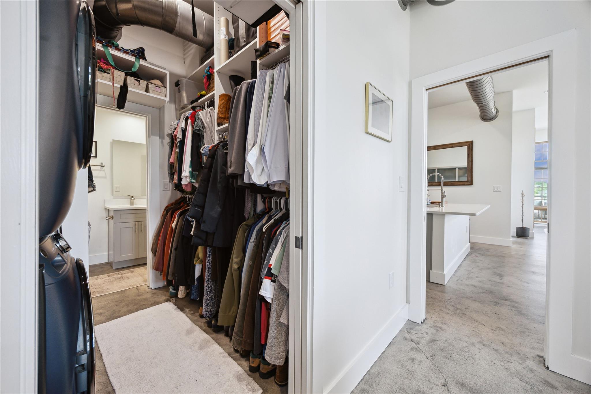 9761097 Property Photo 16