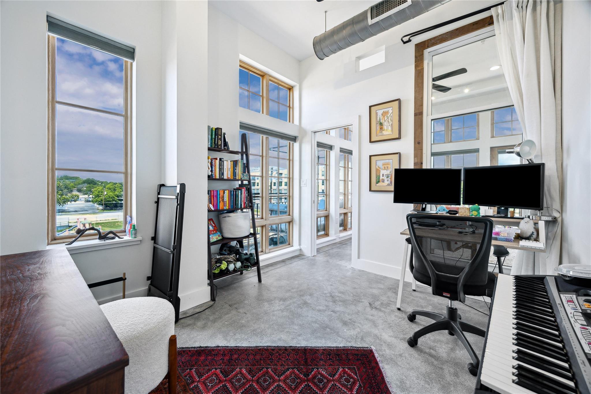 9761097 Property Photo 18