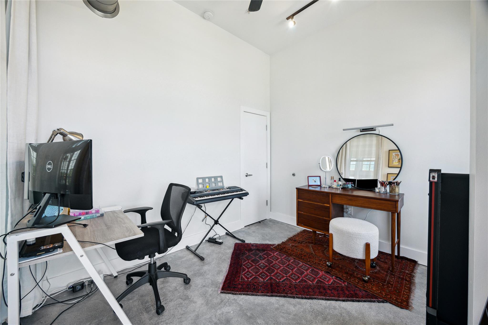 9761097 Property Photo 19