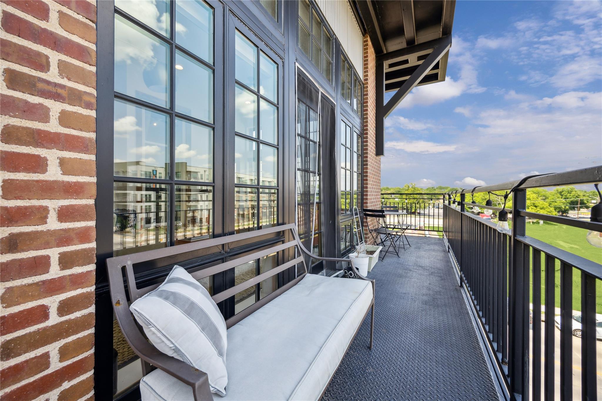 9761097 Property Photo 21