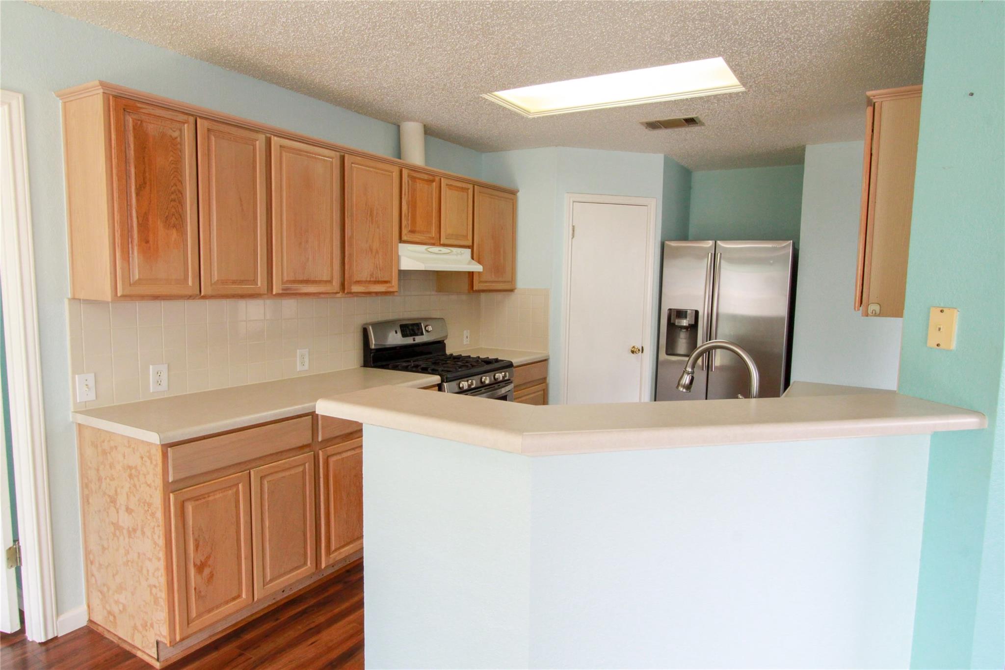 9705 Dalewood Dr Property Photo 3