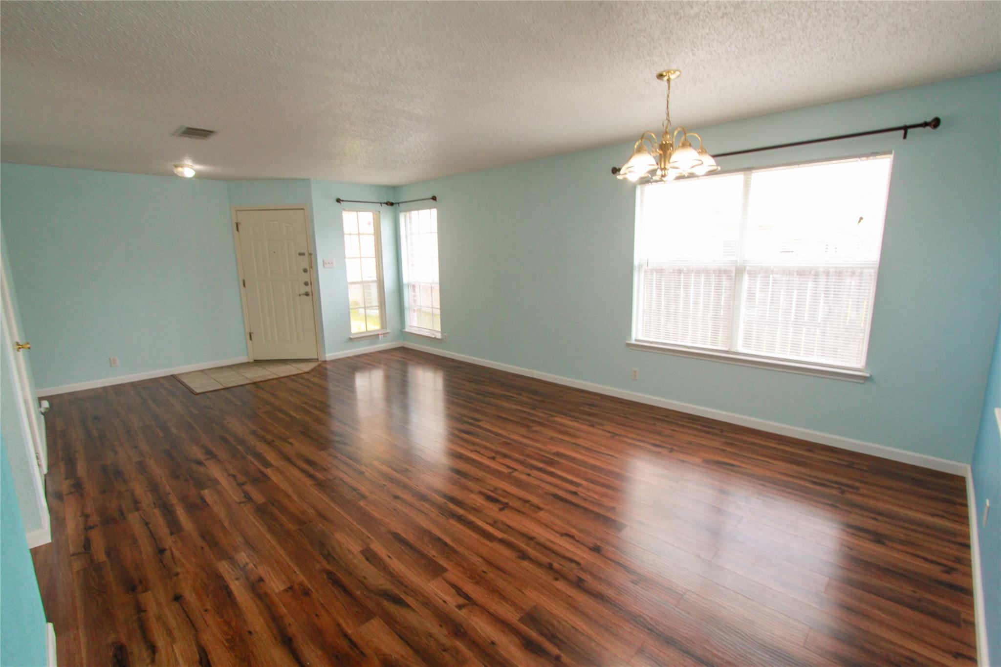 9705 Dalewood Dr Property Photo 6