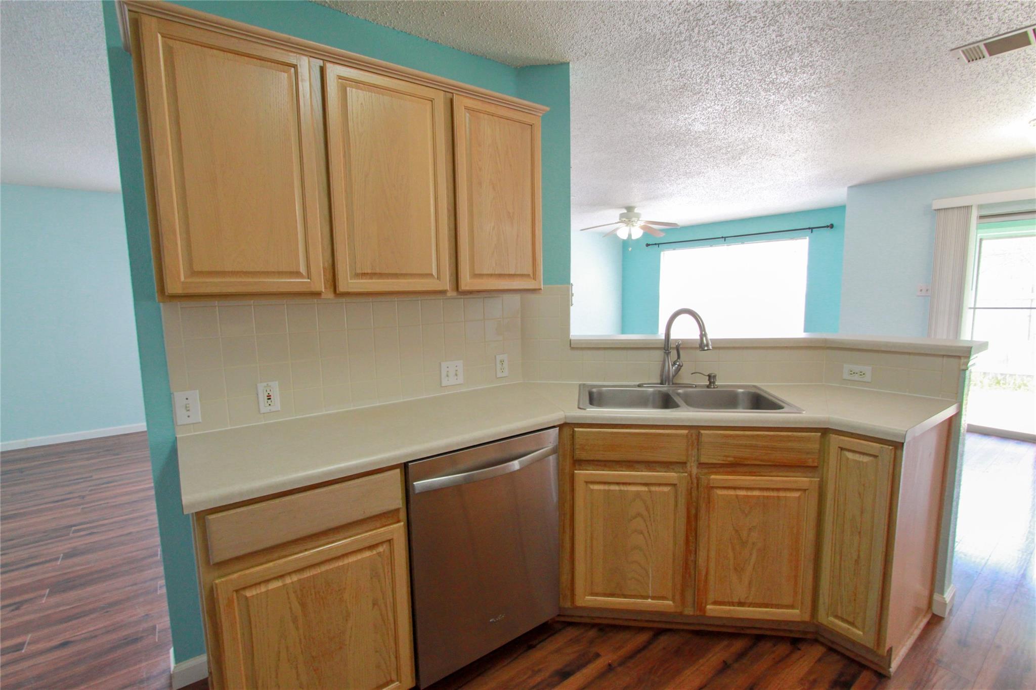 9705 Dalewood Dr Property Photo 7