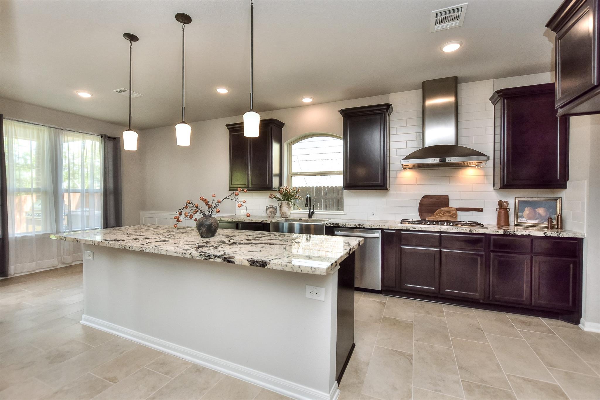 9764637 Property Photo 13