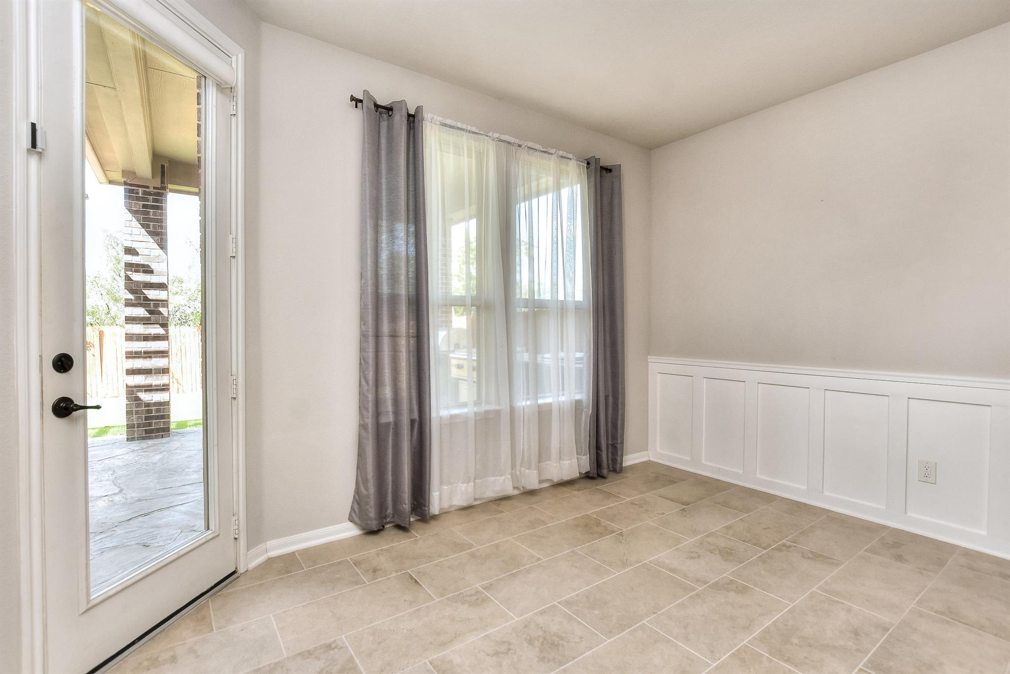 9764637 Property Photo 19
