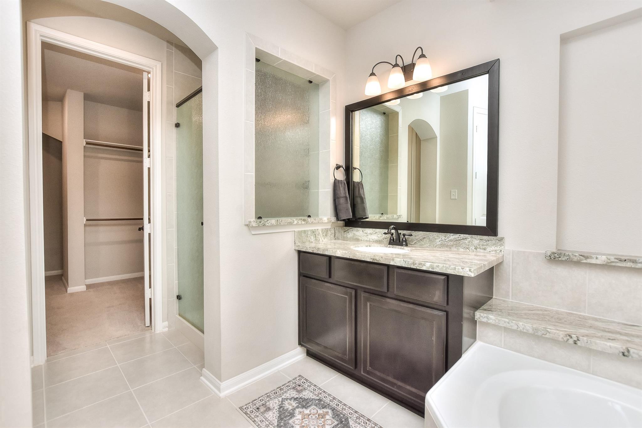 9764637 Property Photo 25