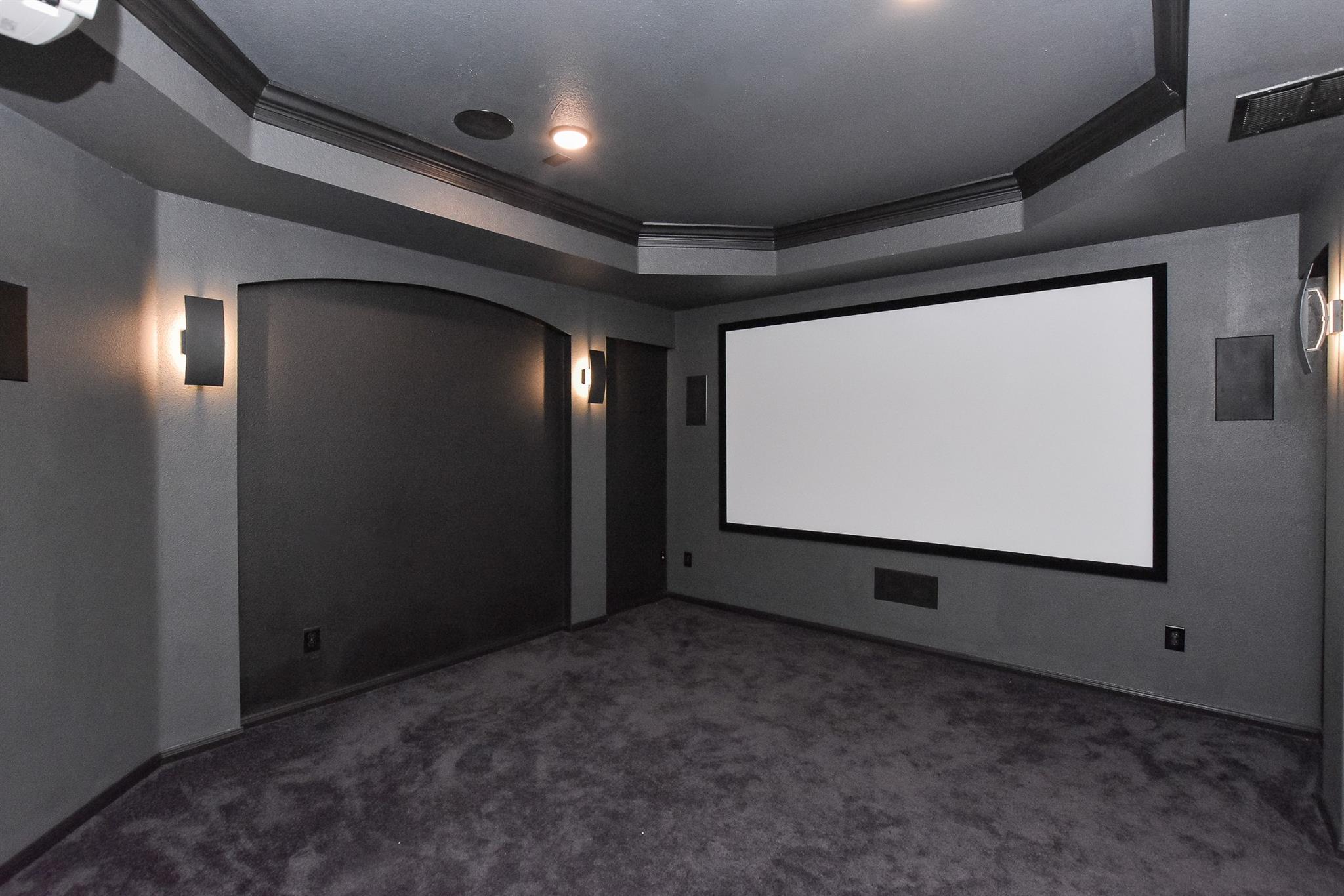 9764637 Property Photo 32