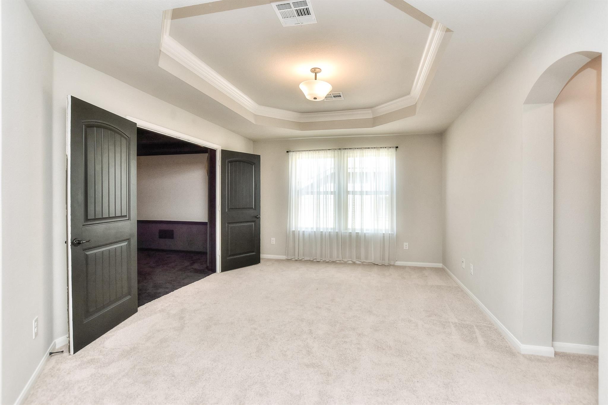 9764637 Property Photo 33