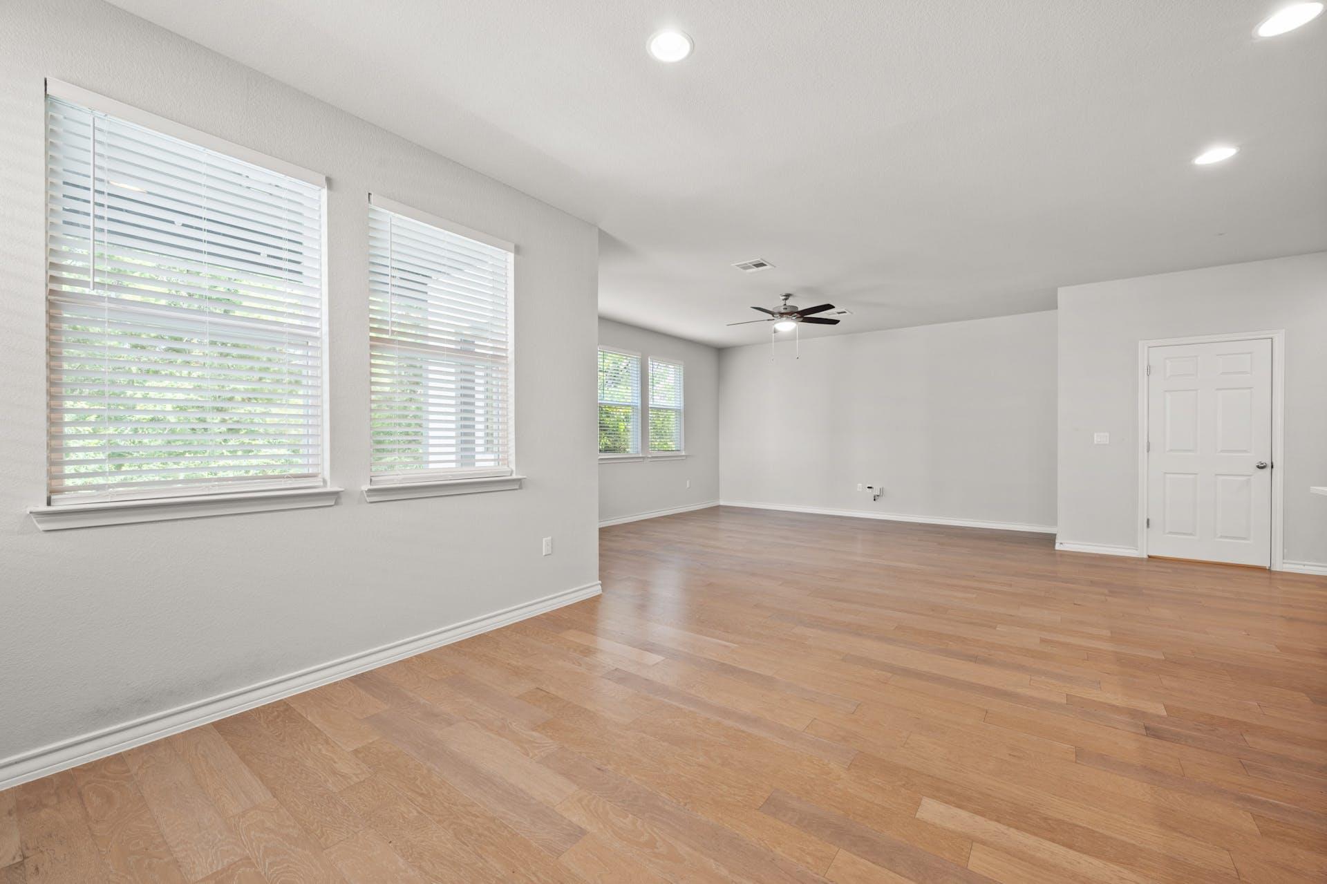 5107 Lemon Tree Path #127 Property Photo 11