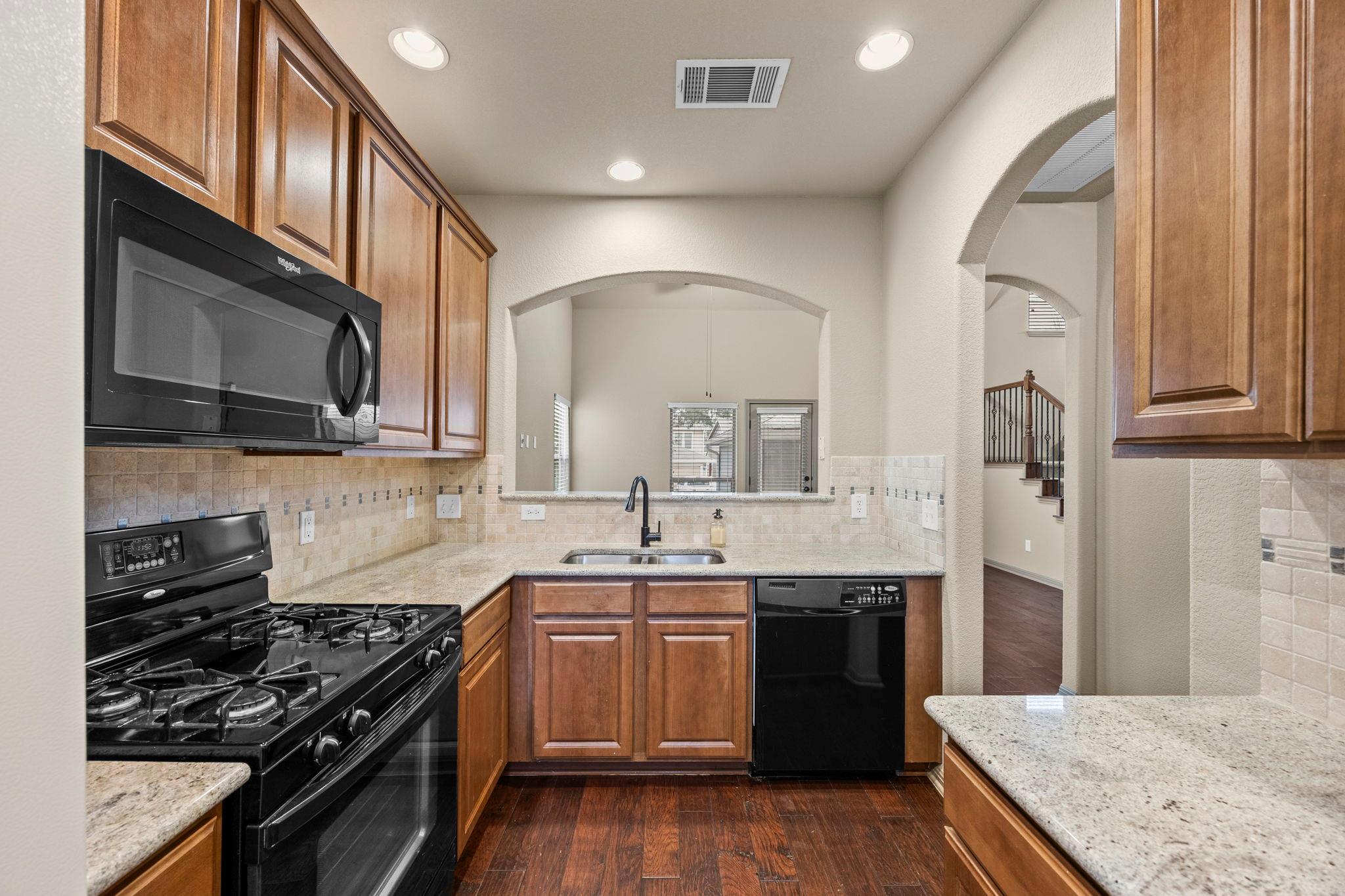 263 Cleveland None Property Photo 8
